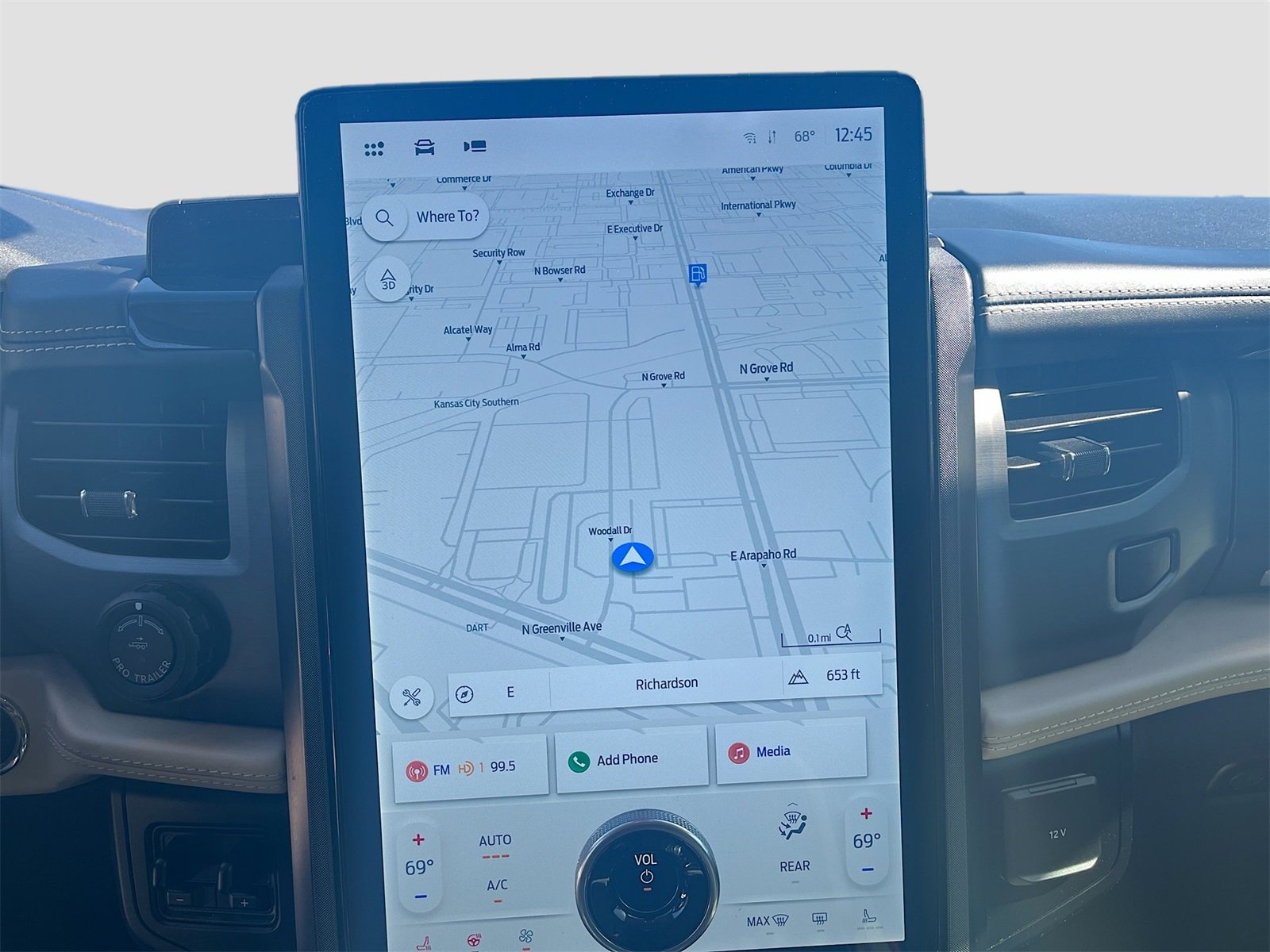 Used 2023 Ford Expedition Platinum image 13