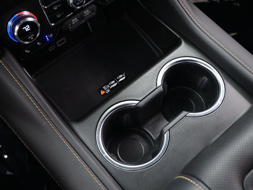 Used 2024 GMC Yukon XL AT4 w/ Technology Package image 29