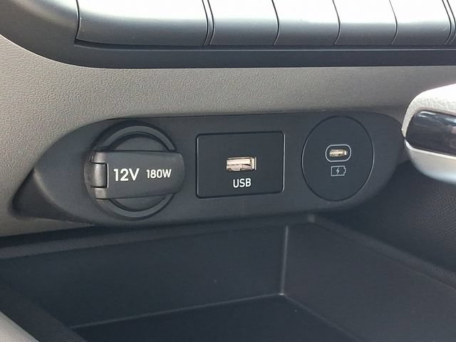 New 2026 Hyundai Elantra SE FWD image 16