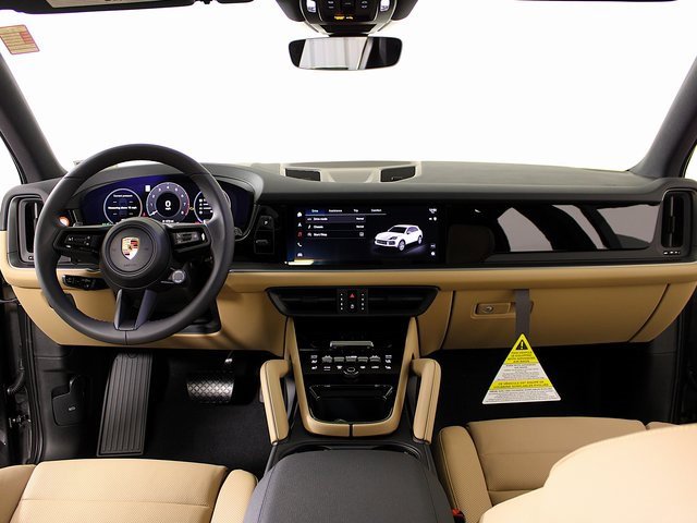 New 2025 Porsche Cayenne image 13