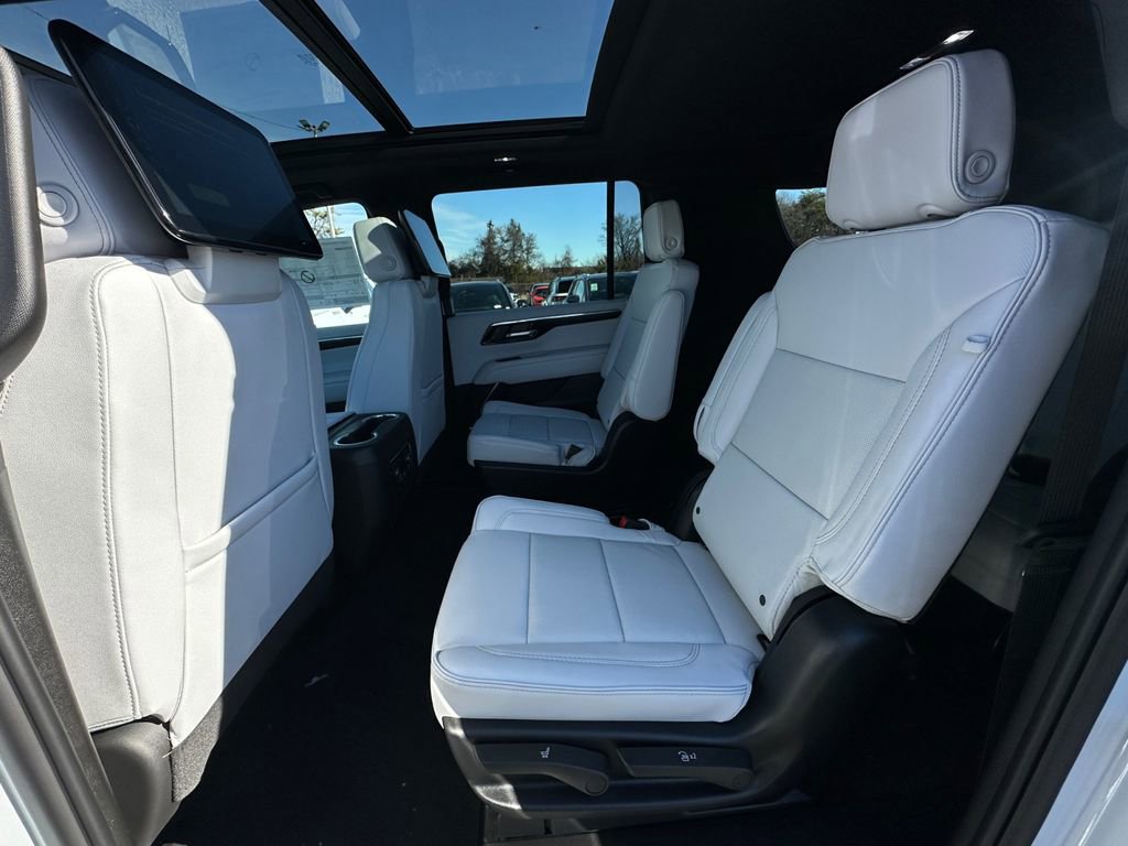 New 2026 Chevrolet Suburban Premier image 20