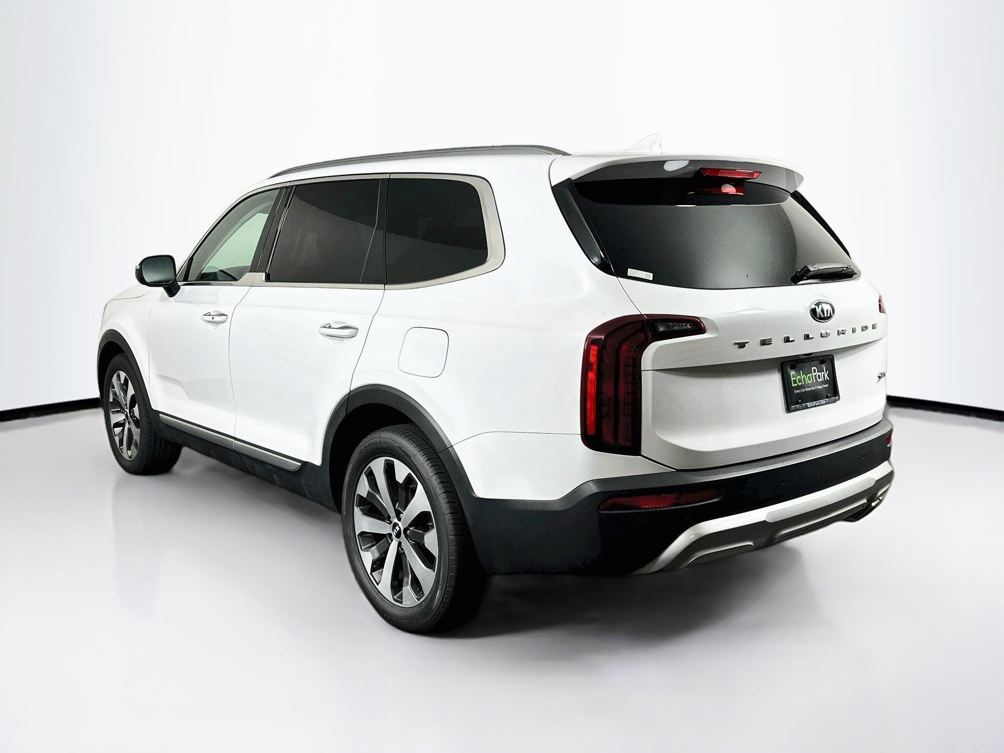 Used 2021 Kia Telluride S FWD image 5