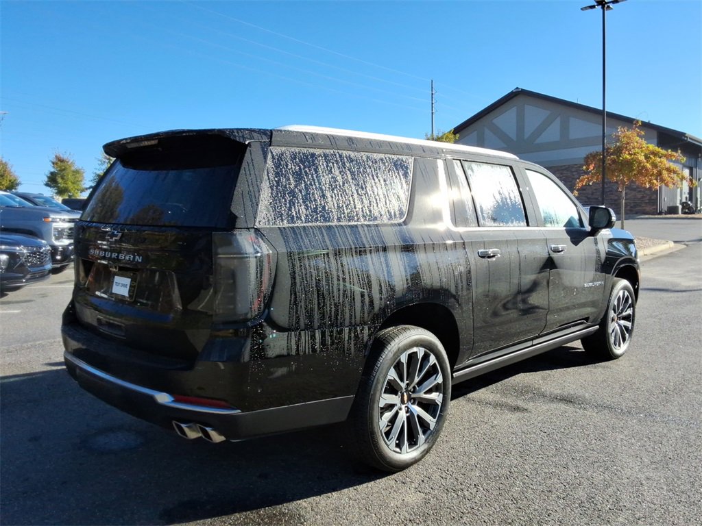 New 2026 Chevrolet Suburban High Country image 5