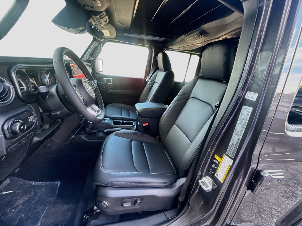 New 2027 Jeep Wrangler Unlimited Sahara AWD/4WD image 22