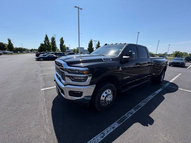 Used 2025 RAM 3500 Tradesman AWD/4WD image 23