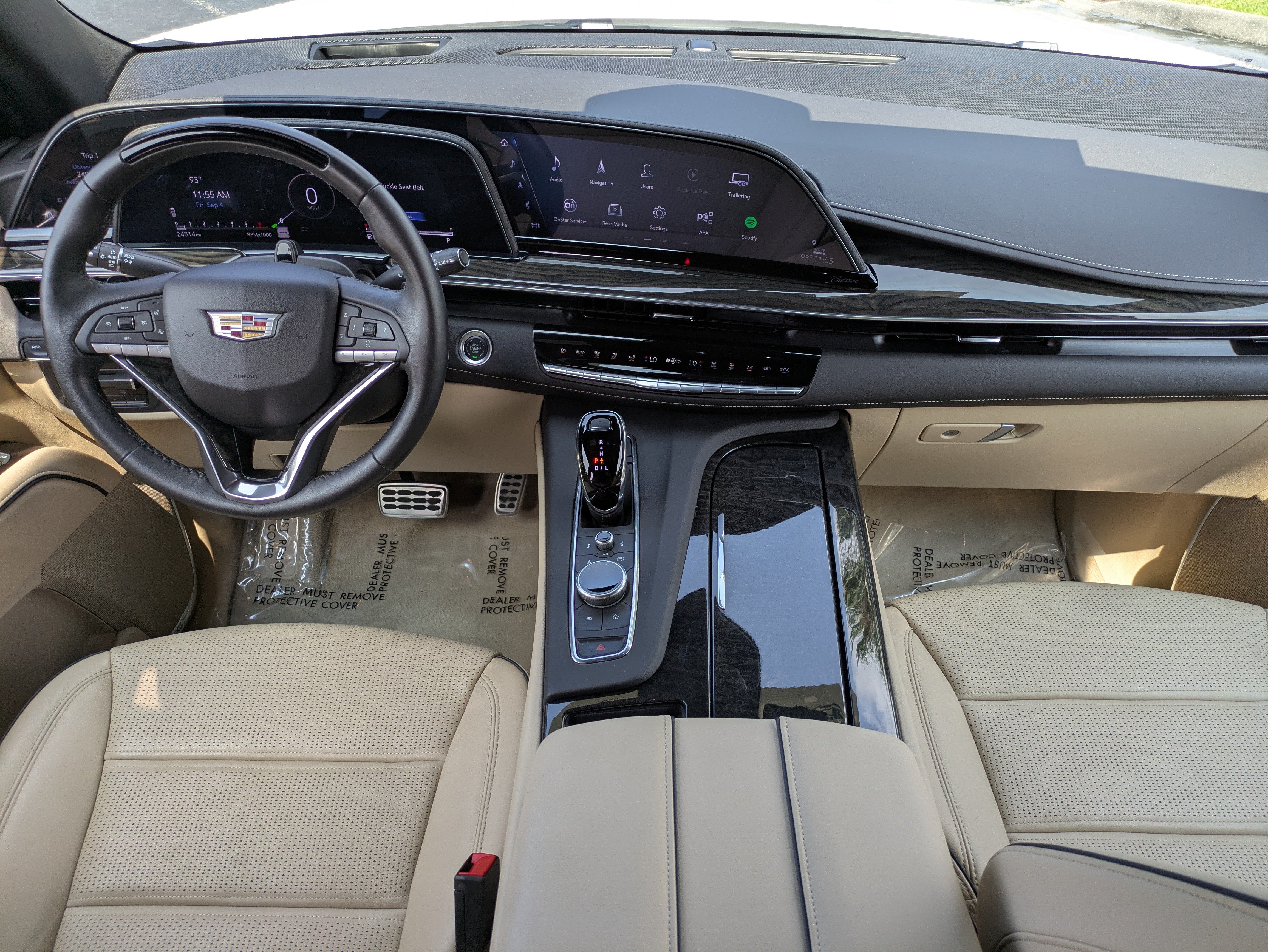 Certified 2024 Cadillac Escalade Premium Luxury w/ Performance Package AWD/4WD image 13