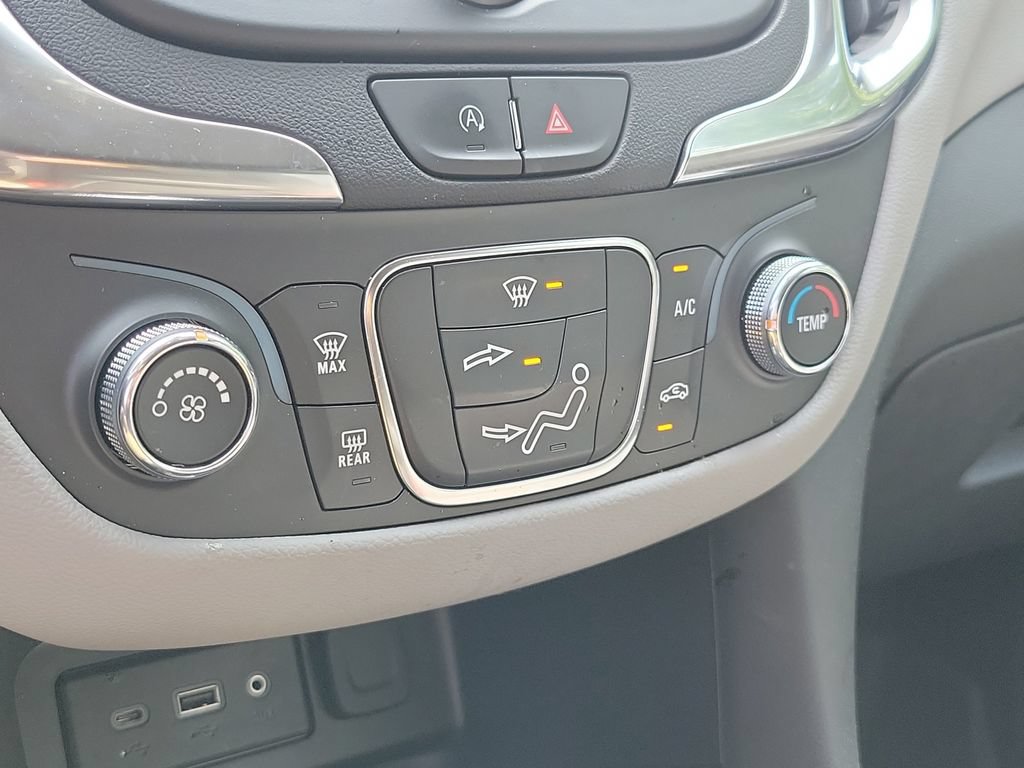 Used 2024 Chevrolet Equinox LS w/ LS Convenience Package FWD image 32