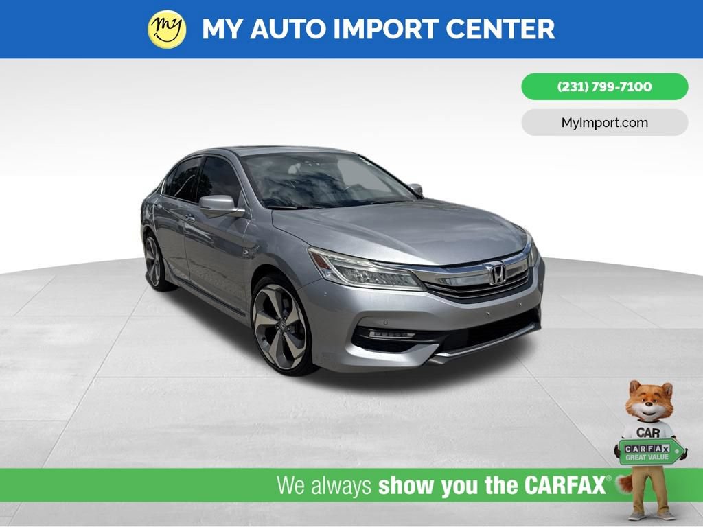 Used 2017 Honda Accord Touring image 1