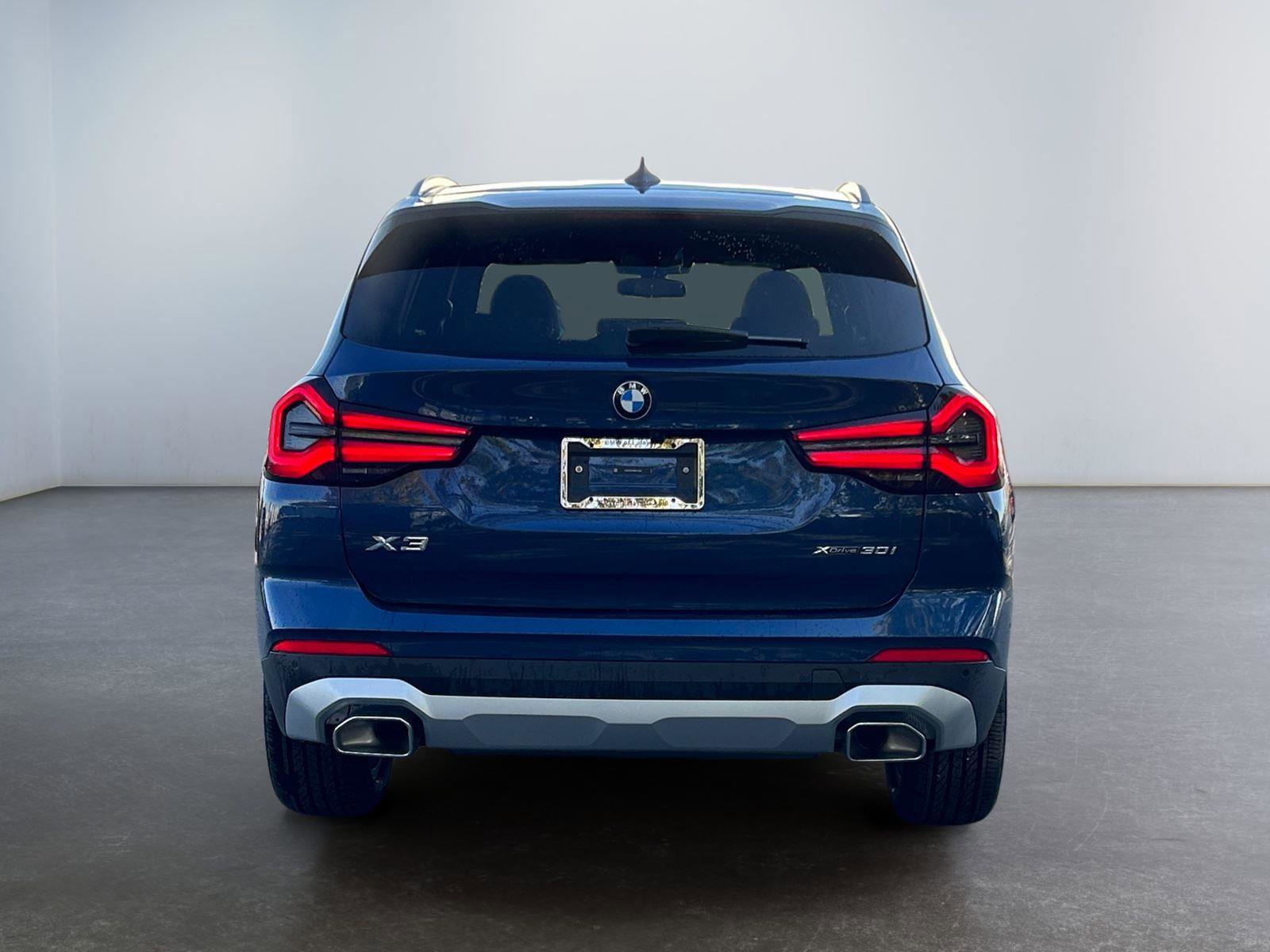 Used 2024 BMW X3 xDrive30i w/ Premium Package image 4