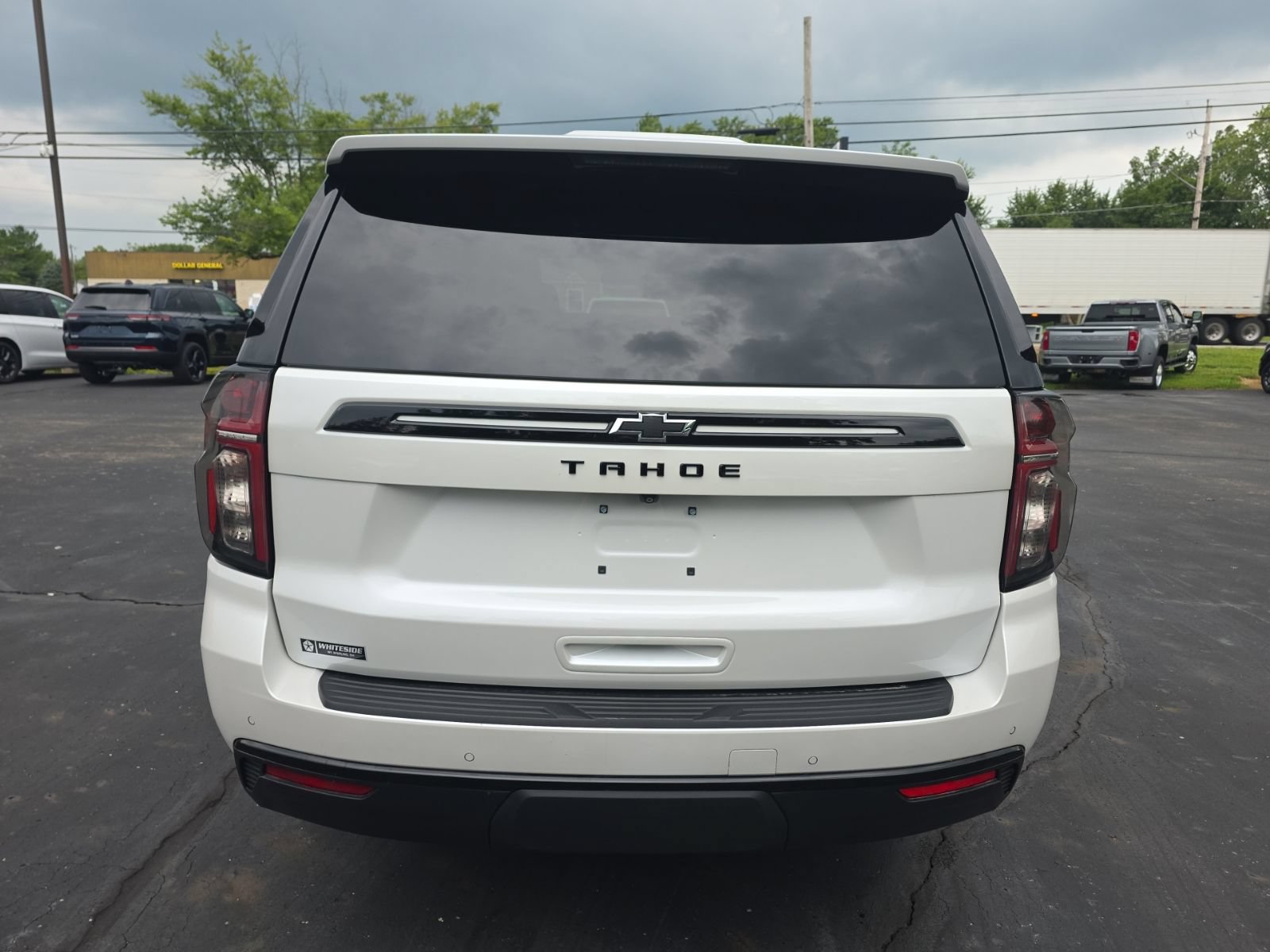 Used 2024 Chevrolet Tahoe Z71 w/ Luxury Package AWD/4WD image 9