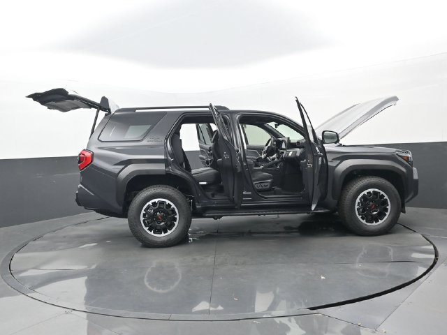 New 2026 Toyota 4Runner 4WD image 32