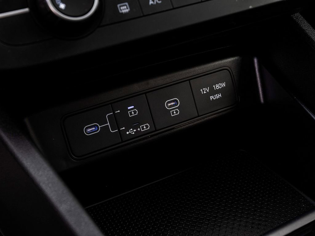 Used 2025 Hyundai Tucson SE AWD/4WD image 22