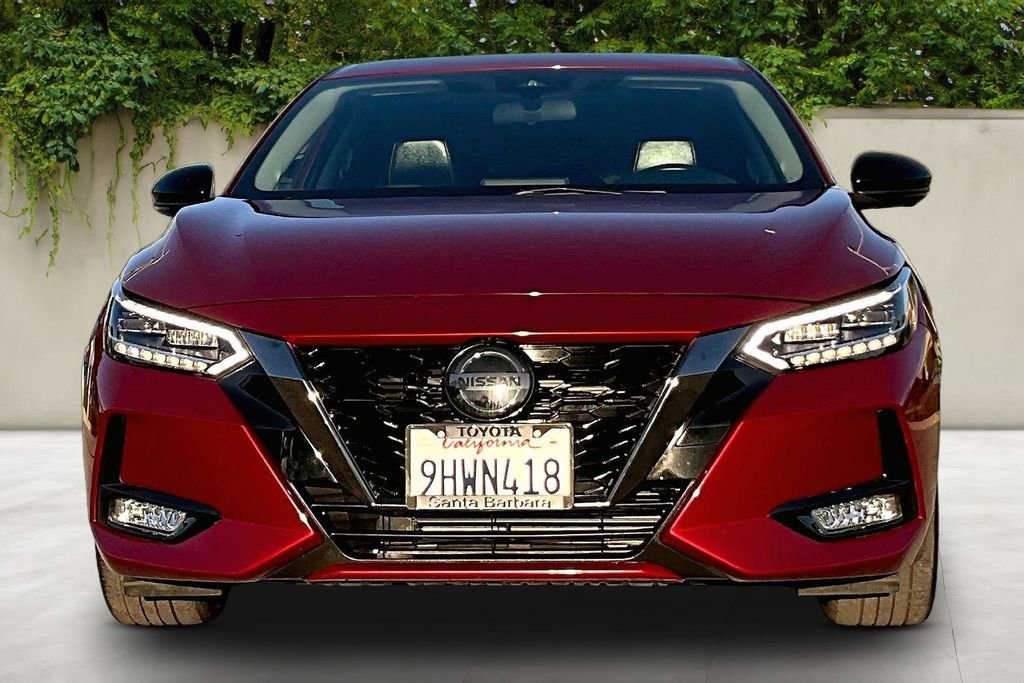 Used 2023 Nissan Sentra SR w/ SR Premium Package image 2