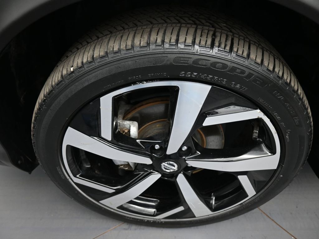 Used 2021 Nissan Rogue Sport SL w/ Premium Package AWD/4WD image 14