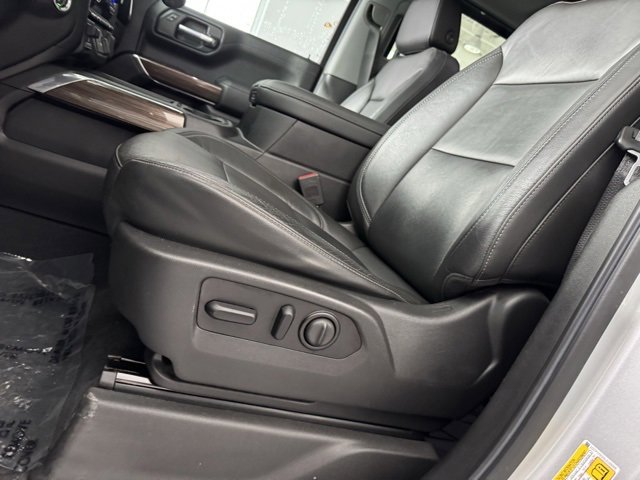 Used 2020 Chevrolet Silverado 1500 LT Trail Boss image 8