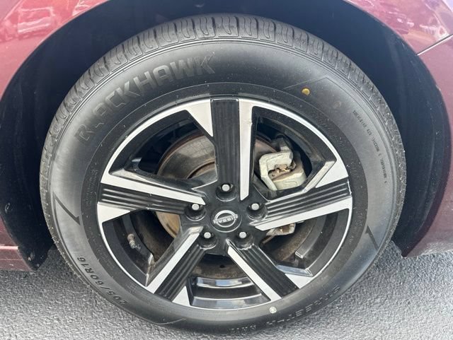 Used 2024 Nissan Sentra SV FWD image 36