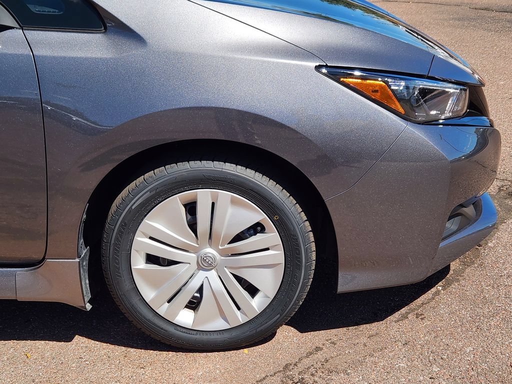Used 2025 Nissan Leaf S FWD image 29