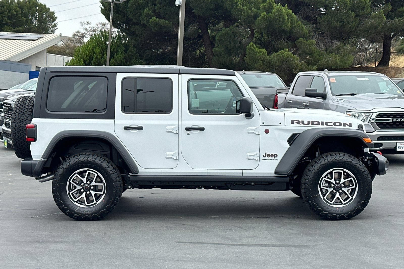 New 2026 Jeep Wrangler Unlimited Rubicon AWD/4WD image 3