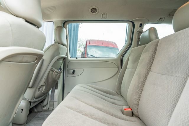 Used 2005 Dodge Grand Caravan SE w/ Popular Equipment Group I image 30