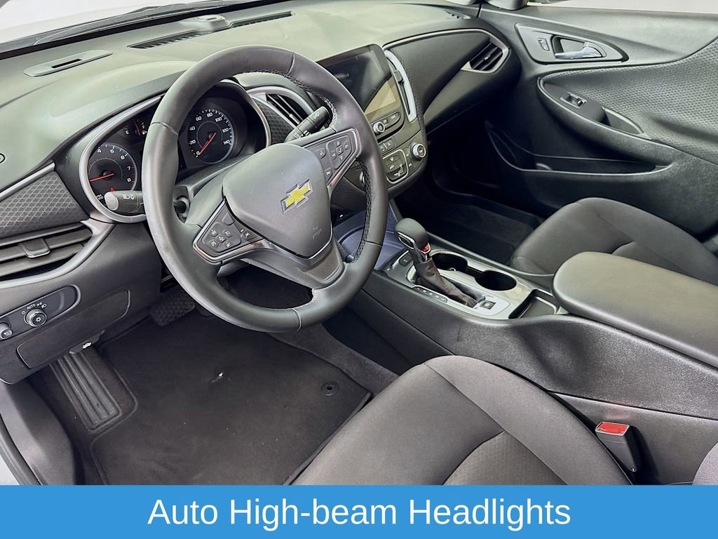 Used 2025 Chevrolet Malibu RS image 10