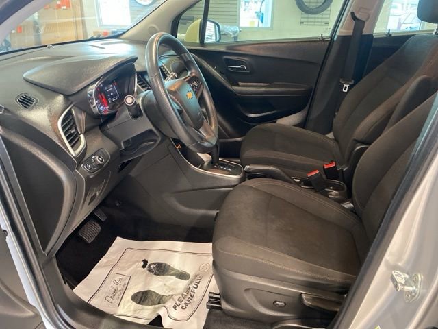 Used 2017 Chevrolet Trax LS image 22