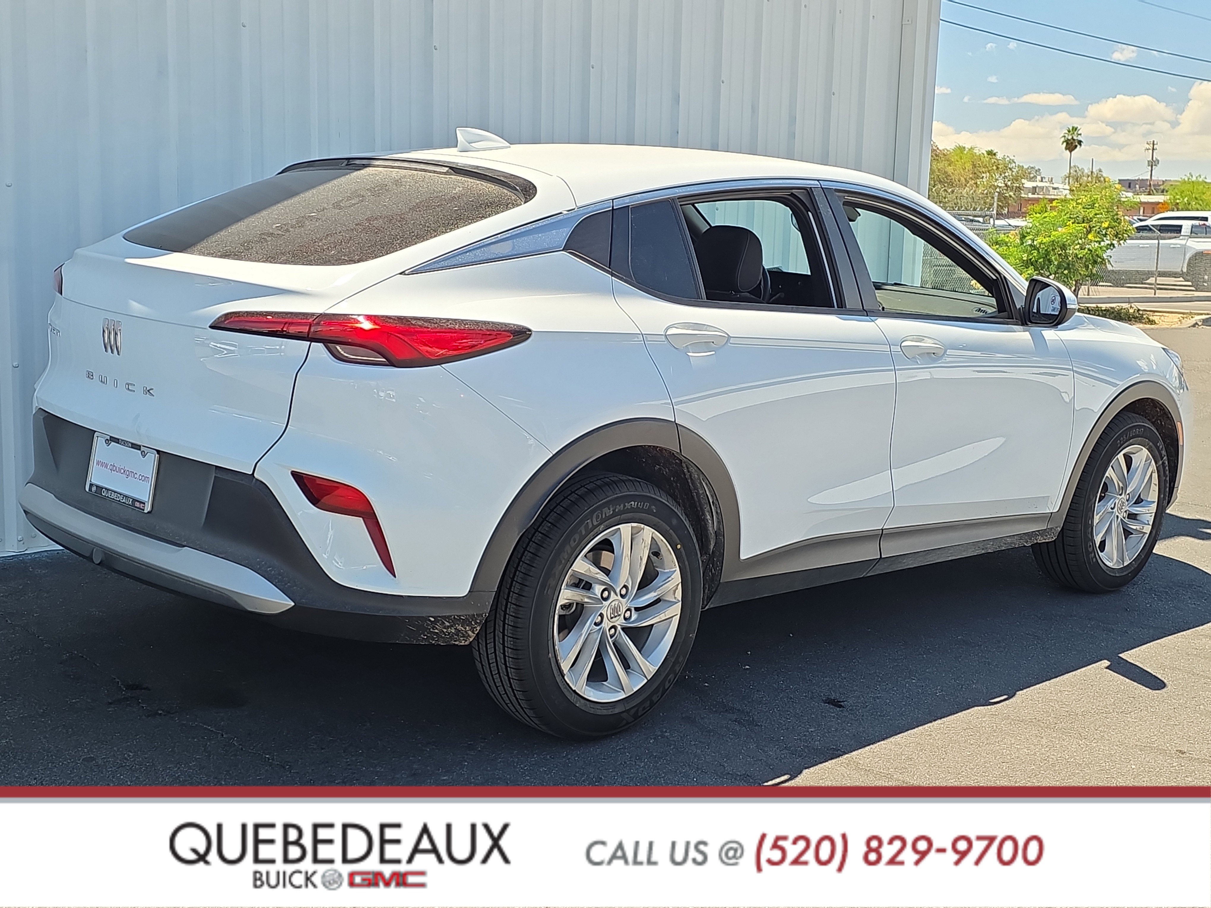 Used 2024 Buick Envista Preferred w/ Advanced Safety Package image 7