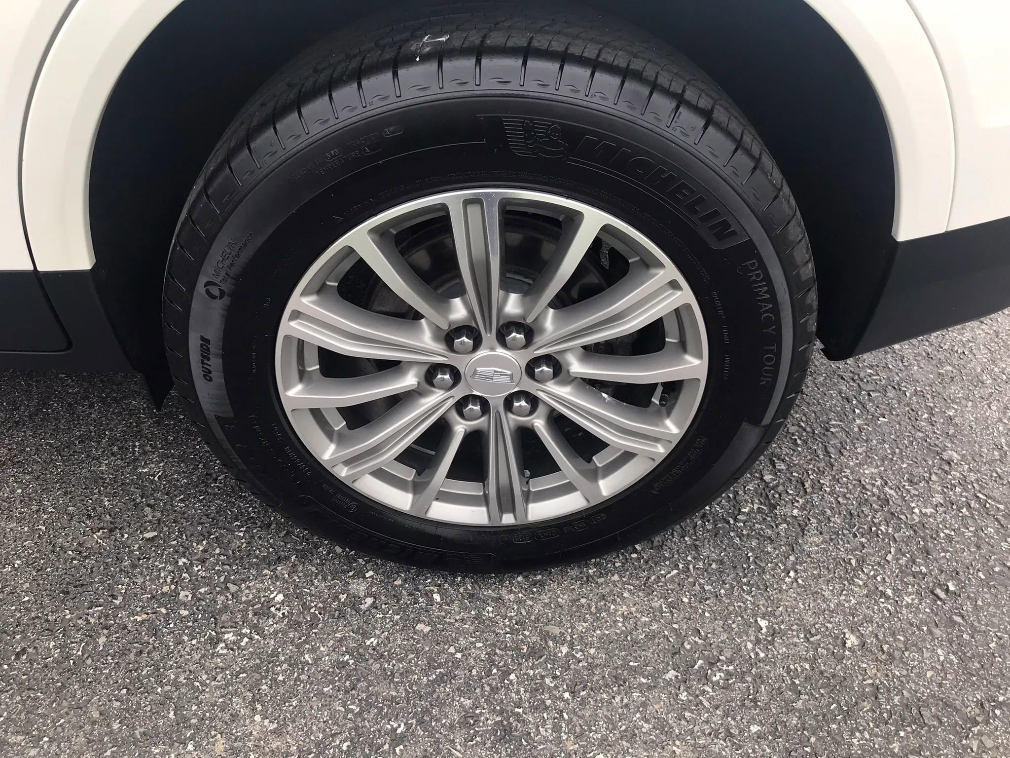 Used 2017 Cadillac XT5 Luxury w/ Driver Awareness Package AWD/4WD image 41