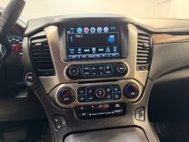 Used 2020 GMC Yukon Denali w/ Denali Ultimate Black Edition AWD/4WD image 17