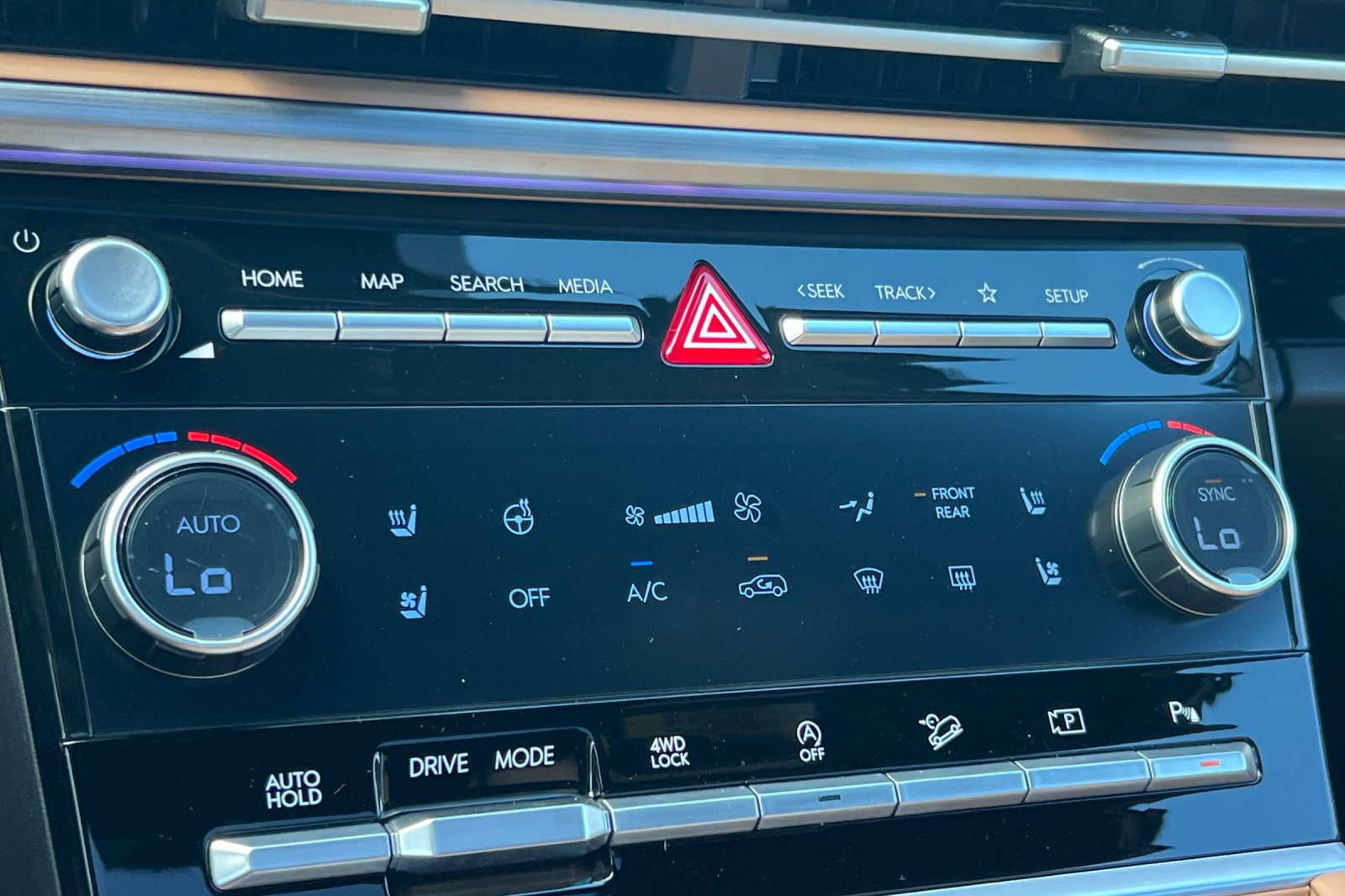 New 2027 Hyundai Santa Fe Limited AWD/4WD image 23