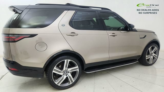 Used 2024 Land Rover Discovery Metropolitan Edition AWD/4WD image 22