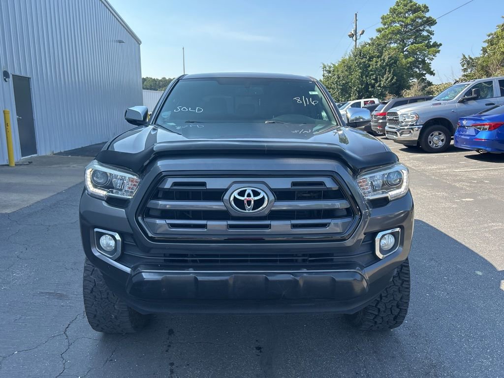 Used 2017 Toyota Tacoma Limited image 2