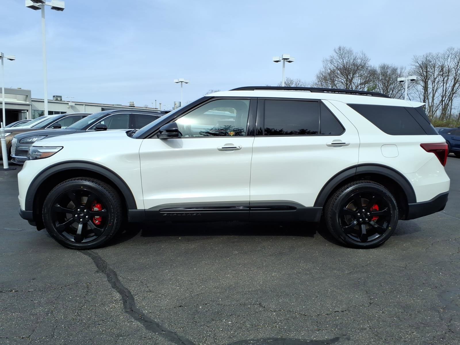 Used 2021 Ford Explorer ST w/ Equipment Group 401A image 4