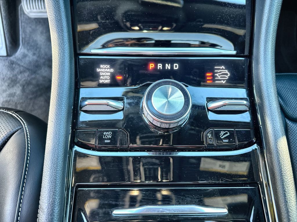 Used 2022 Jeep Grand Cherokee Overland image 36