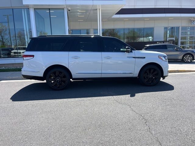 Certified 2023 Lincoln Navigator L Black Label AWD/4WD image 10