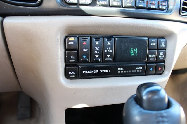 Used 2003 Buick Regal LS w/ LS Luxury Plus Package image 12