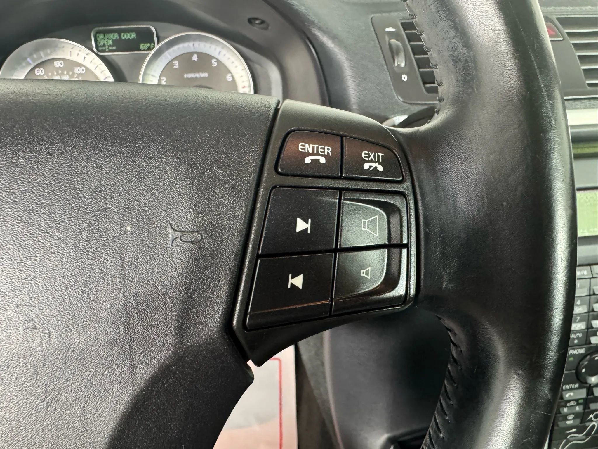 Used 2013 Volvo C70 T5 image 16