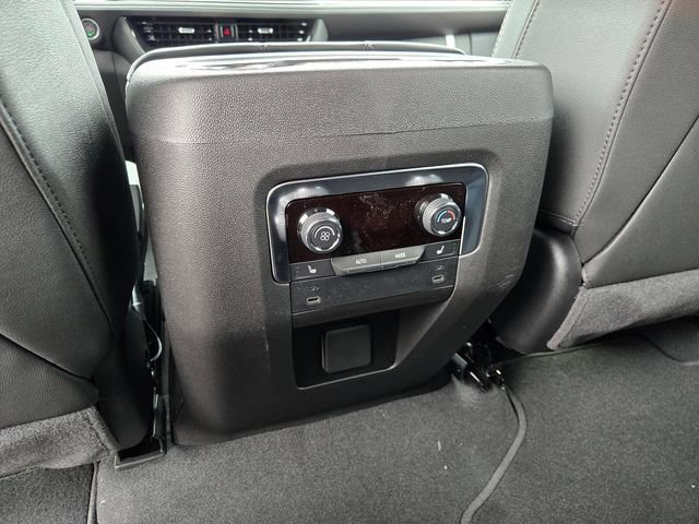New 2026 Chevrolet Suburban LT w/ Comfort Package AWD/4WD image 8