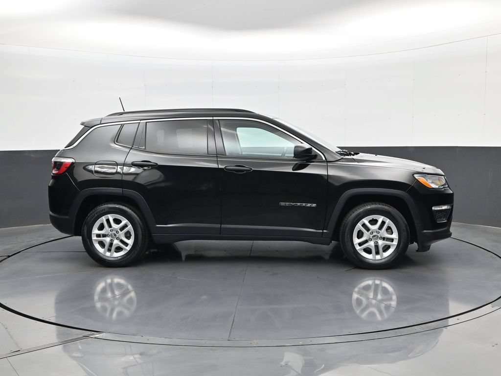Used 2021 Jeep Compass Sport w/ Cold Weather Group FWD image 5