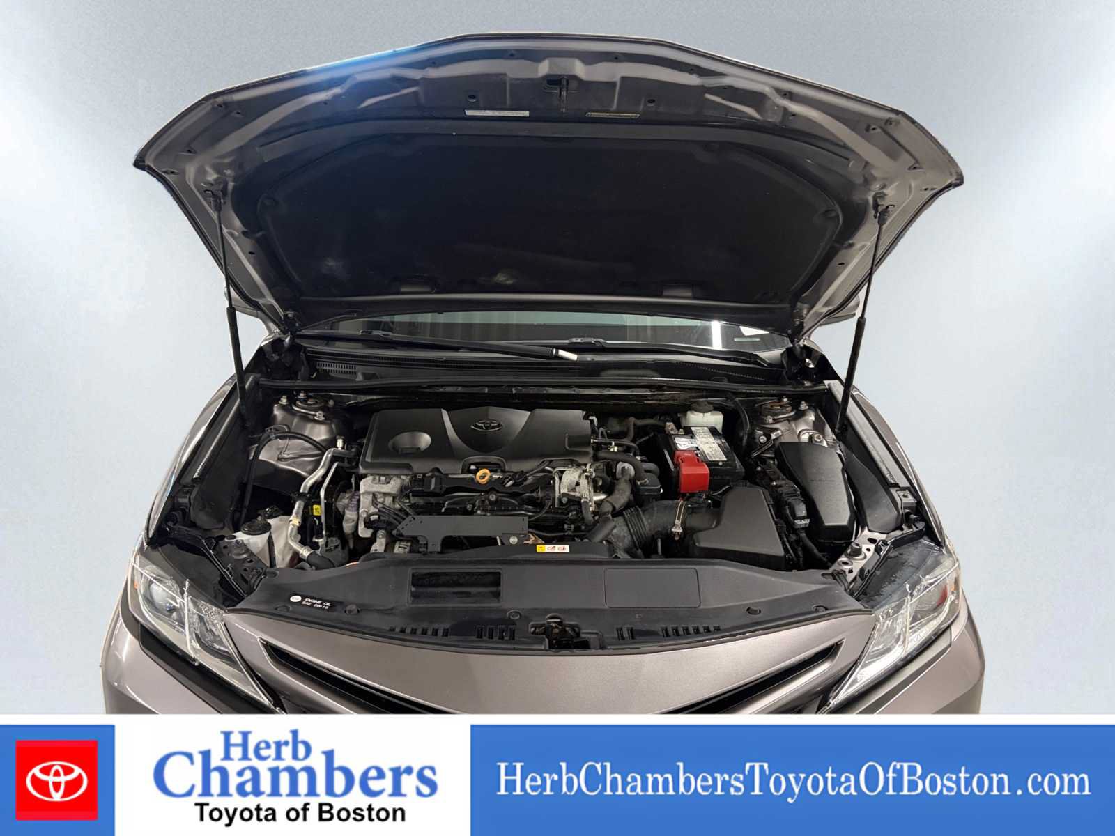 Used 2019 Toyota Camry SE FWD image 7