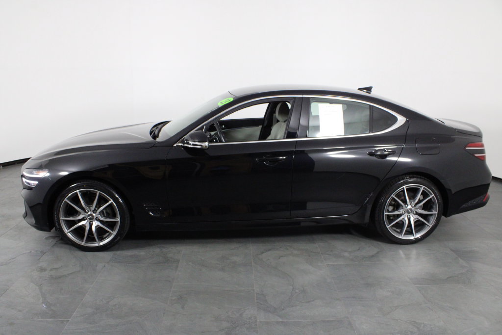 Used 2023 Genesis G70 2.0T RWD image 12