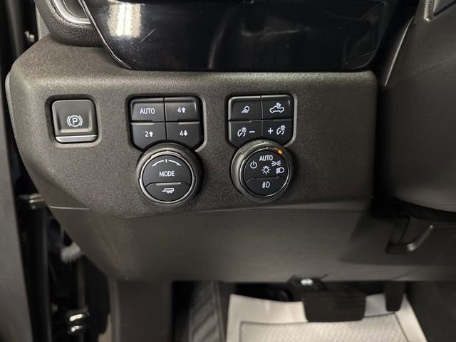 Used 2023 Chevrolet Silverado 1500 RST w/ True North Edition Plus AWD/4WD image 19