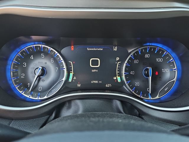 Used 2024 Chrysler Pacifica Touring-L FWD image 20