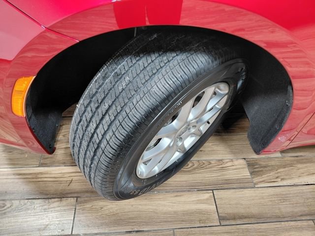 Used 2025 Chrysler Pacifica Select image 24