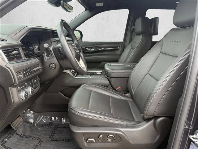 Used 2023 GMC Yukon Denali w/ Denali Reserve Package image 10