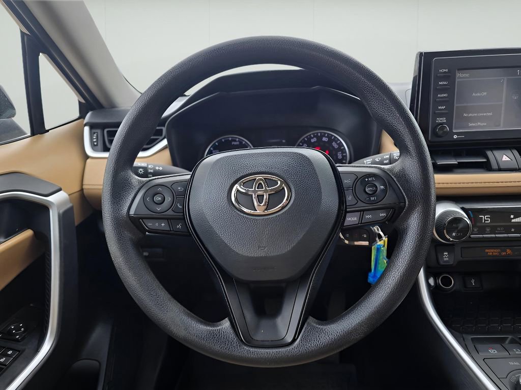Used 2022 Toyota RAV4 LE AWD/4WD image 26