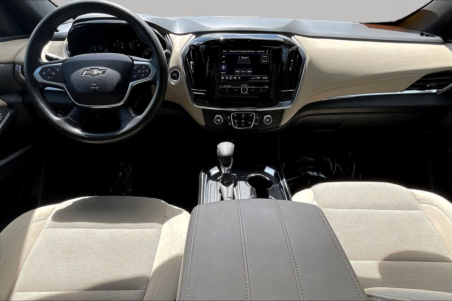 Used 2023 Chevrolet Traverse LS w/ Midnight/Sport Edition FWD image 15