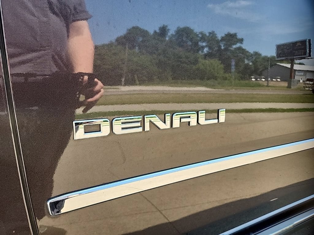 Certified 2018 GMC Yukon Denali w/ Open Road Package RWD image 18