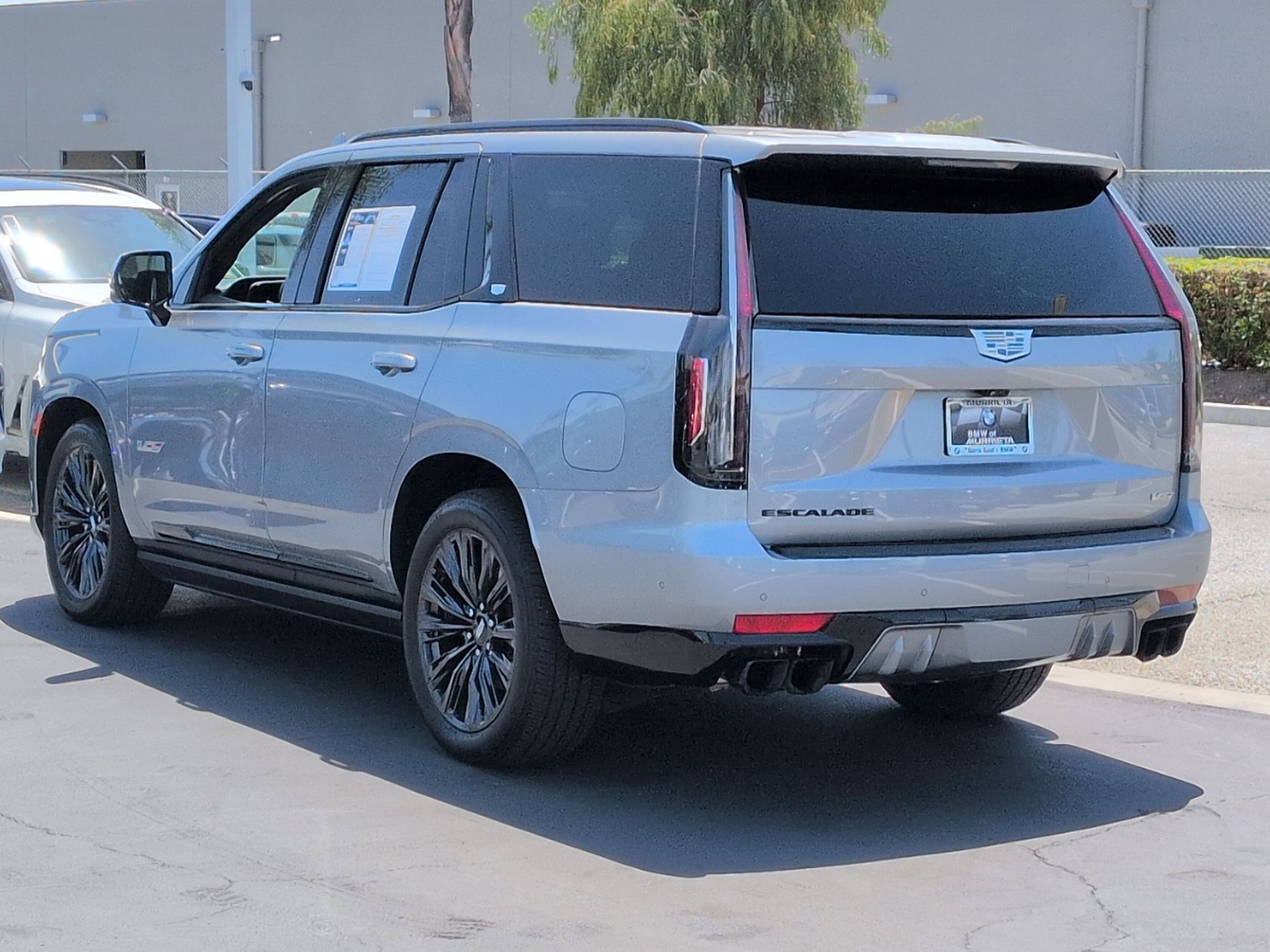 Used 2023 Cadillac Escalade V w/ LPO, ONYX Package AWD/4WD image 8