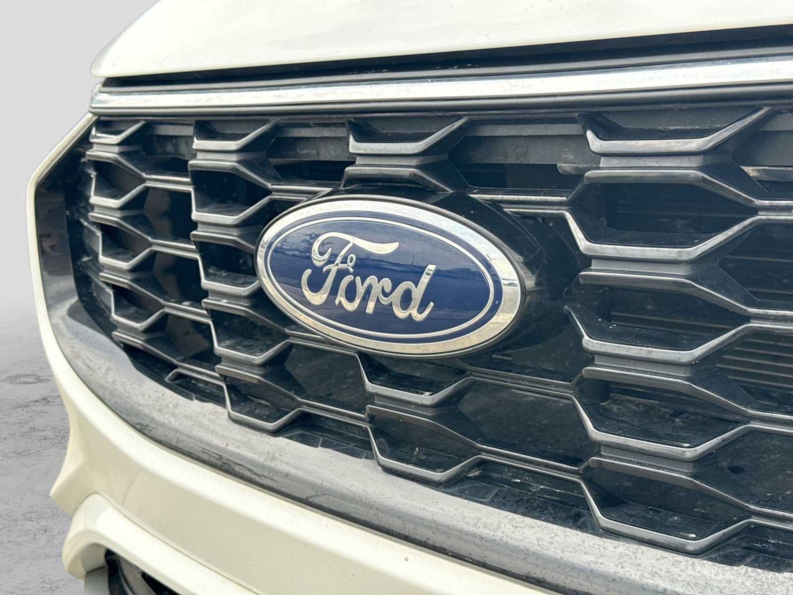 Used 2024 Ford Escape ST-Line w/ Tech Pack #1 AWD/4WD image 11