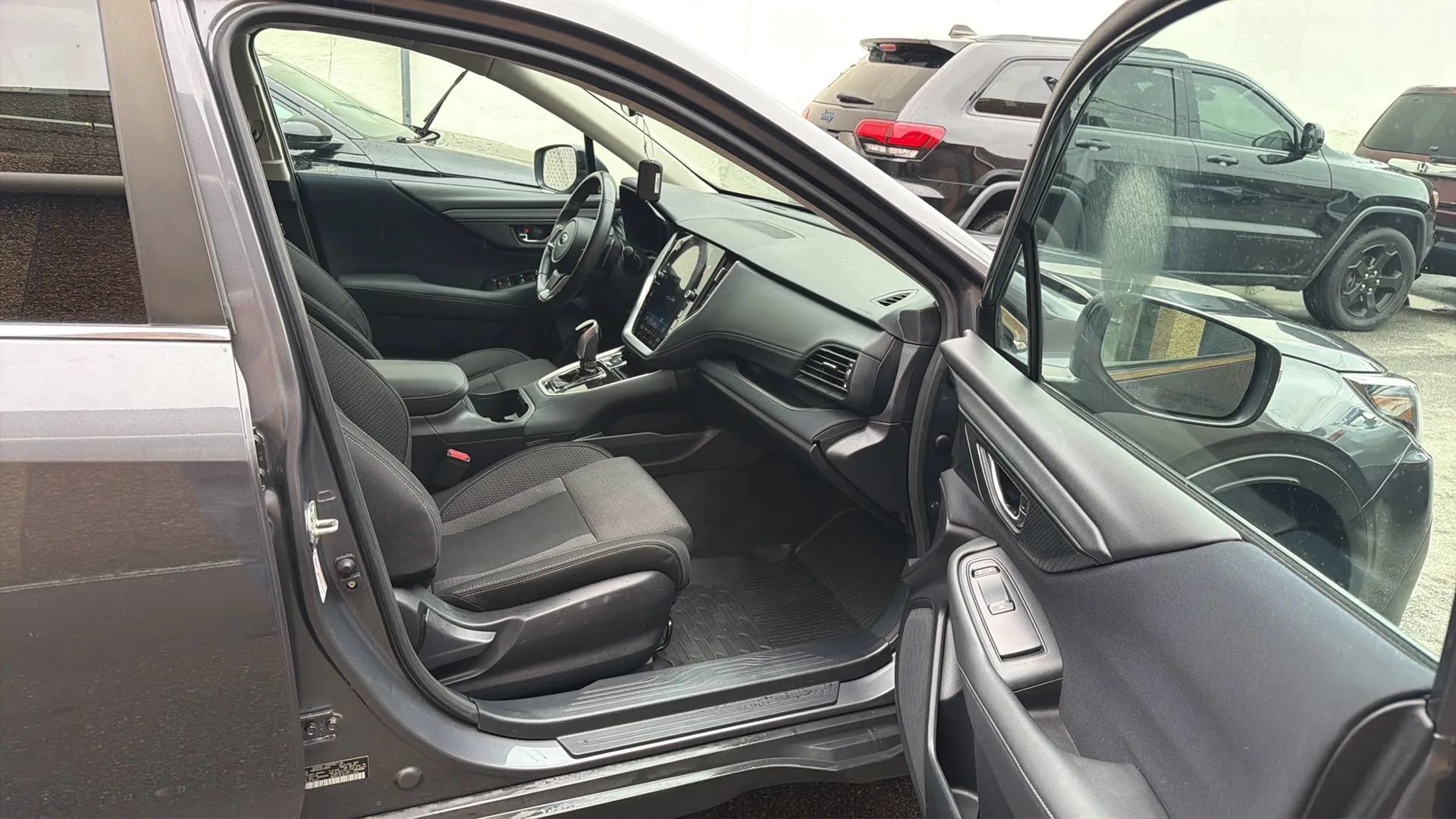 Used 2020 Subaru Outback Premium AWD/4WD image 25